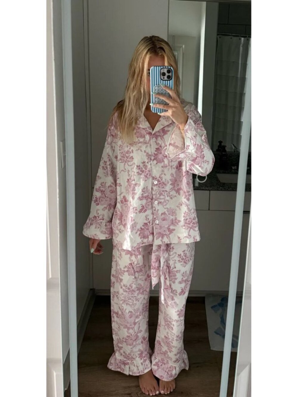 POTTERY BARN Teen LoveShackFancy Flannel Pajama Set in Pink Size Medium - Picture 2 of 10